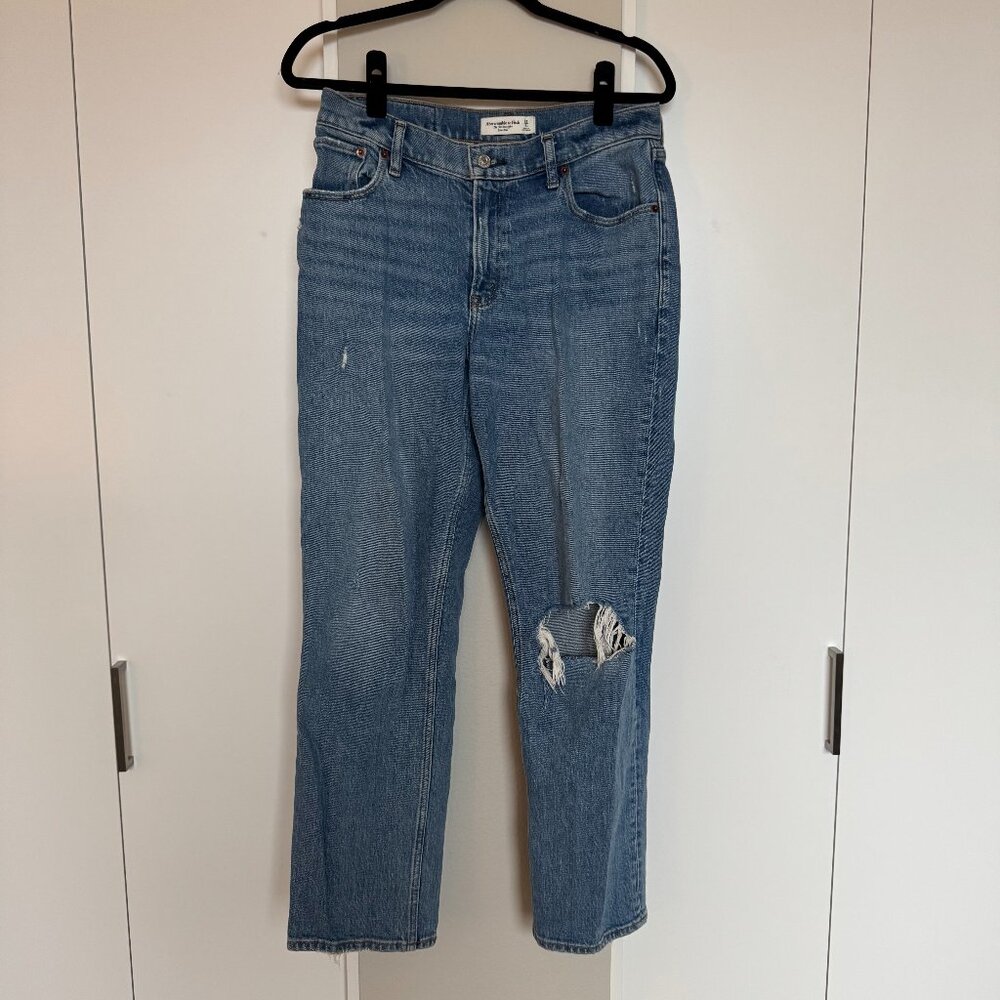 Abercrombie 90's Straight Low Rise Jeans - Size 28S - Curve Love
